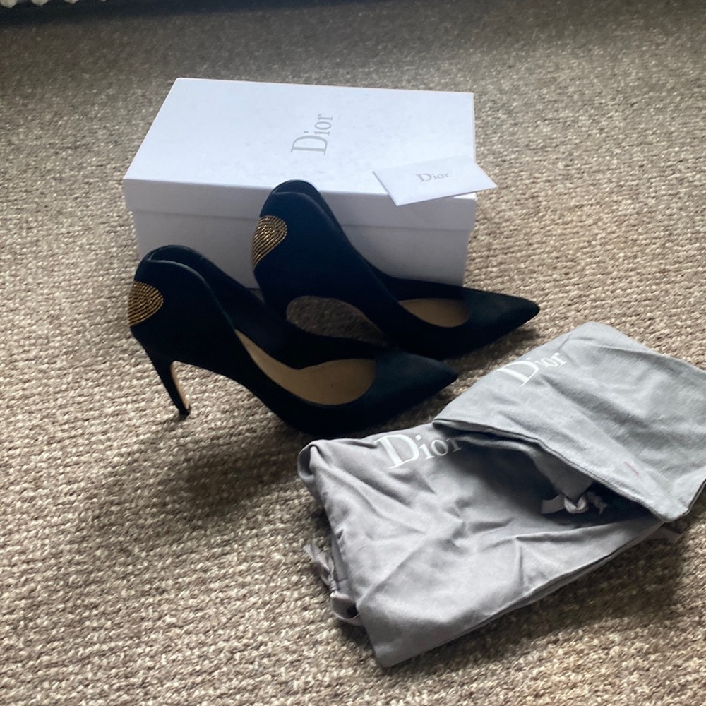 Christian Dior Suede Pumps
